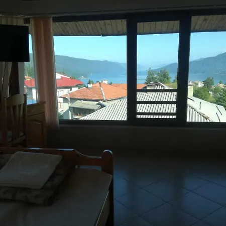 къща за гости станоеви Maison d'hôtes Dospat